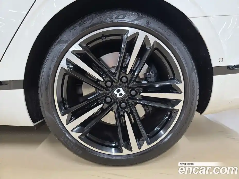 Bentley Flying Spur 2020 6.0 гидро, фото 5