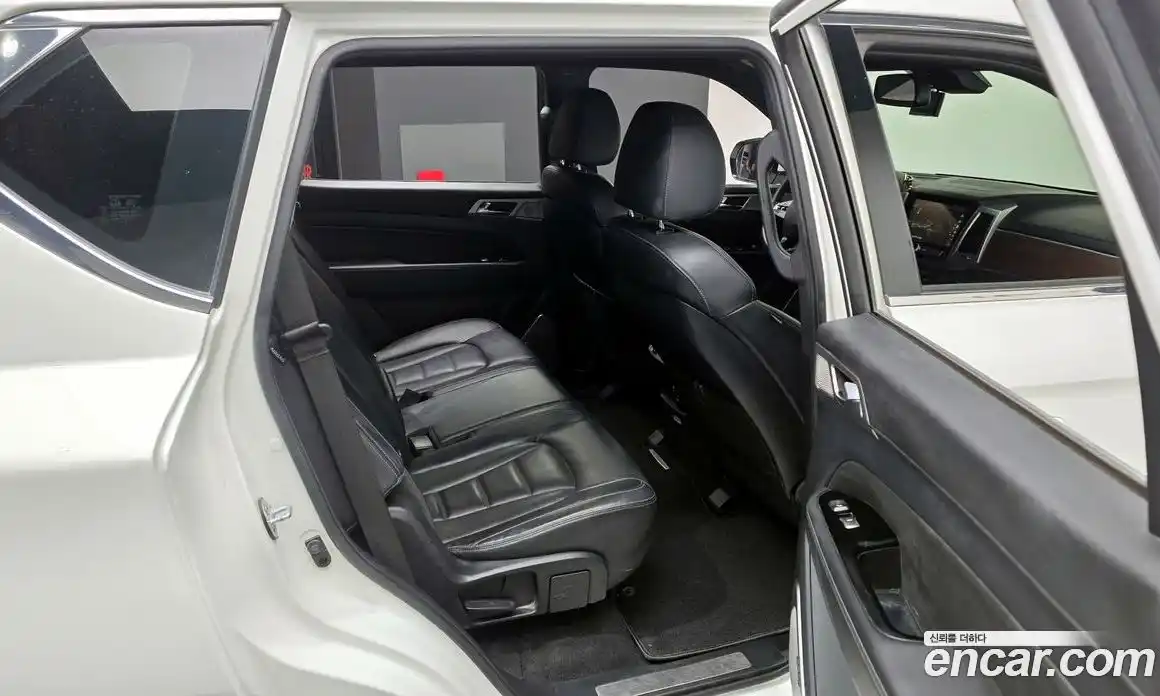 SsangYong Rexton 2017 2.2 автомат (гидро), фото 12