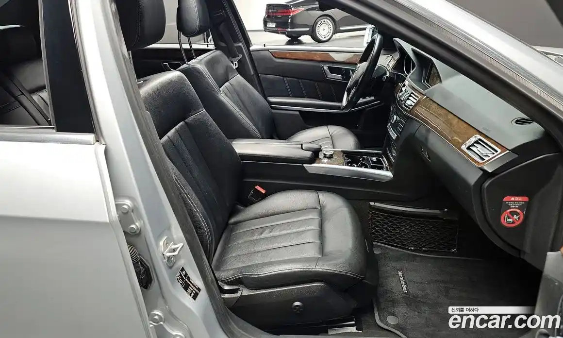 Mercedes-Benz E-Class 2016 3.5 гидро, фото 10 Mercedes-Benz E-Class 2016 3.5 гидро, фото 10