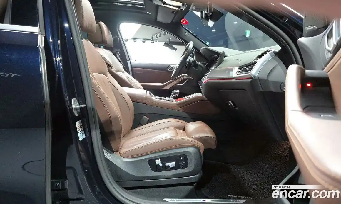 BMW X6 2021 3.0 автомат (гидро), фото 11