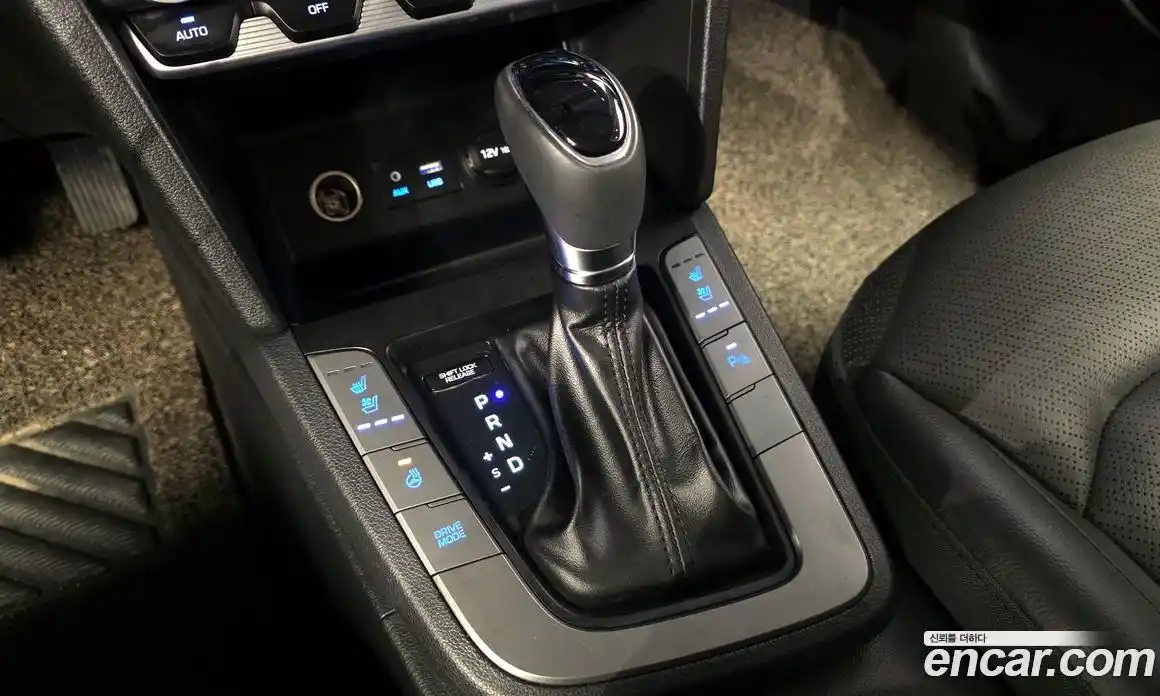 Hyundai Avante 2019 1.6 автомат (гидро), фото 12