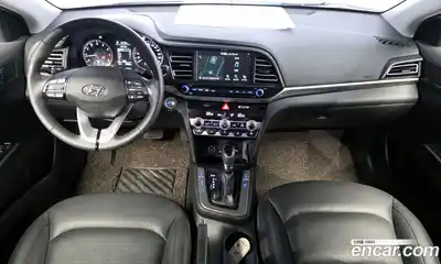 Hyundai Avante 2019 1.6 автомат (гидро), миниатюра 10
