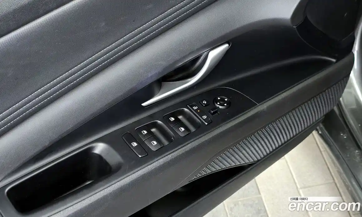 Hyundai Avante 2023 1.6 автомат (гидро), фото 18
