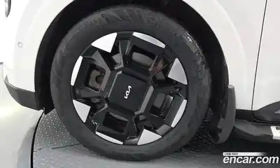 Kia Carnival 2024 2.2 автомат (гидро), миниатюра 5