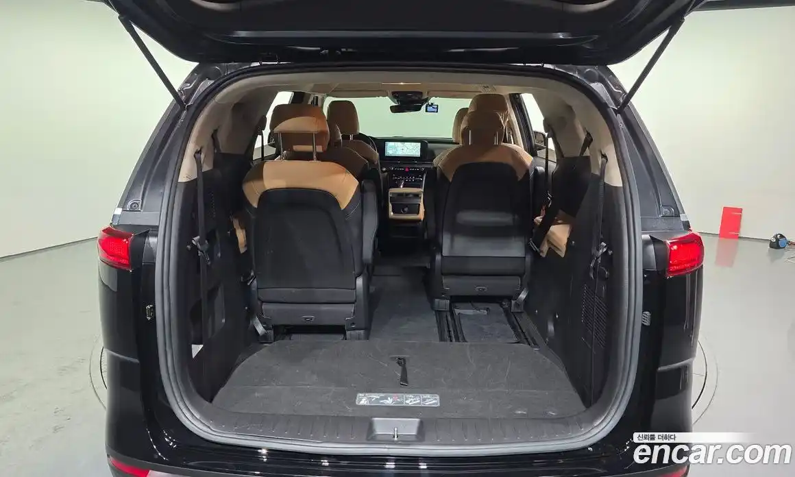 Kia Carnival 2023 2.2 автомат (гидро), фото 20
