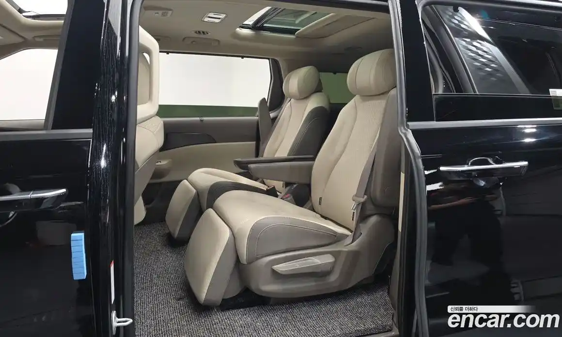 Kia Carnival 2025 1.6 автомат (гидро), фото 19
