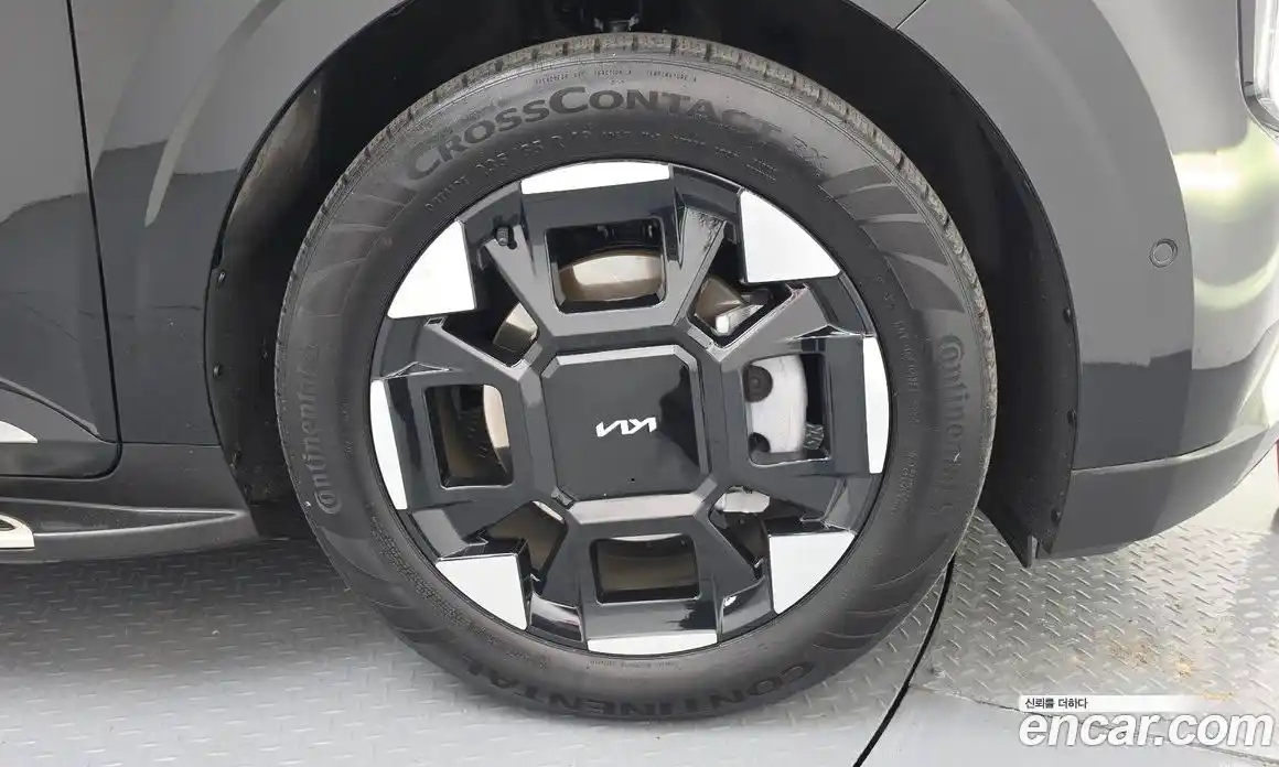 Kia Carnival 2025 1.6 автомат (гидро), фото 7