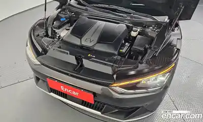 Kia EV6 2023 0.1 автомат (гидро), миниатюра 6