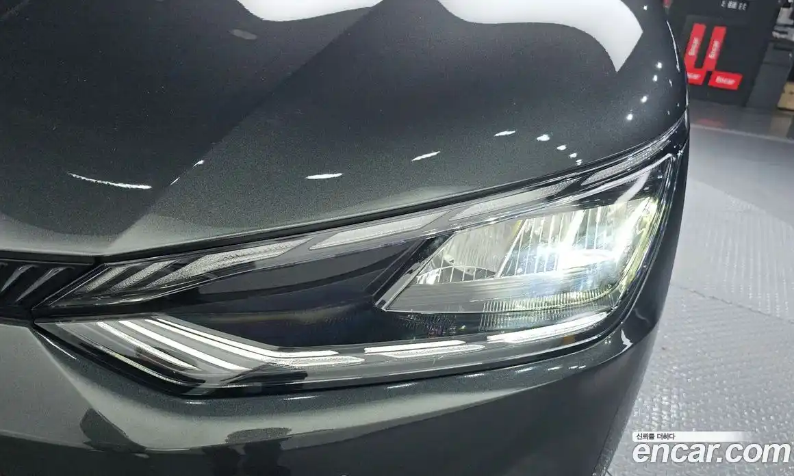Kia EV6 2023 0.1 автомат (гидро), фото 8