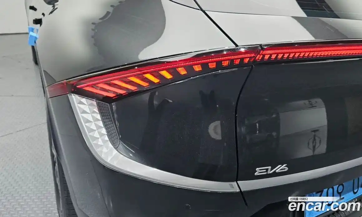 Kia EV6 2023 0.1 автомат (гидро), фото 9