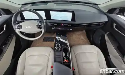 Kia EV6 2023 0.1 автомат (гидро), миниатюра 10