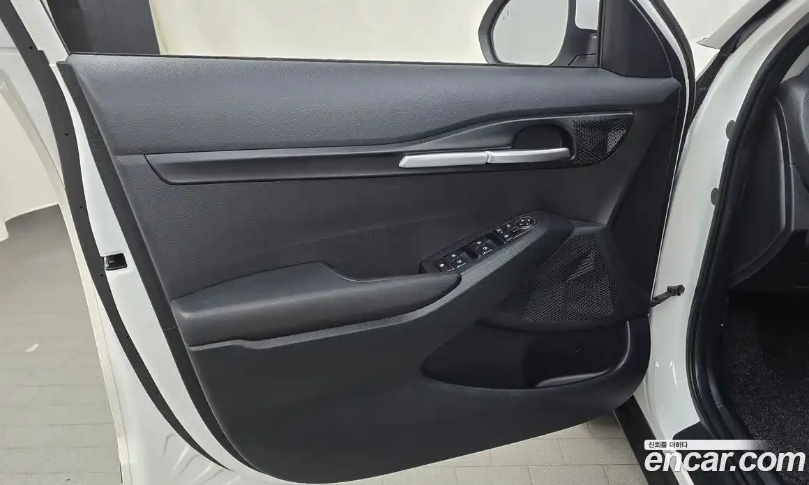 Kia Seltos 2022 2.0 автомат (гидро), фото 14