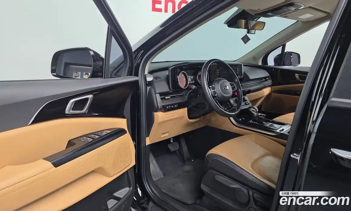 Kia Carnival 2021 2.2 автомат (гидро), фото 13
