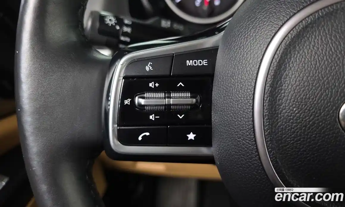 Kia Carnival 2021 2.2 автомат (гидро), фото 23