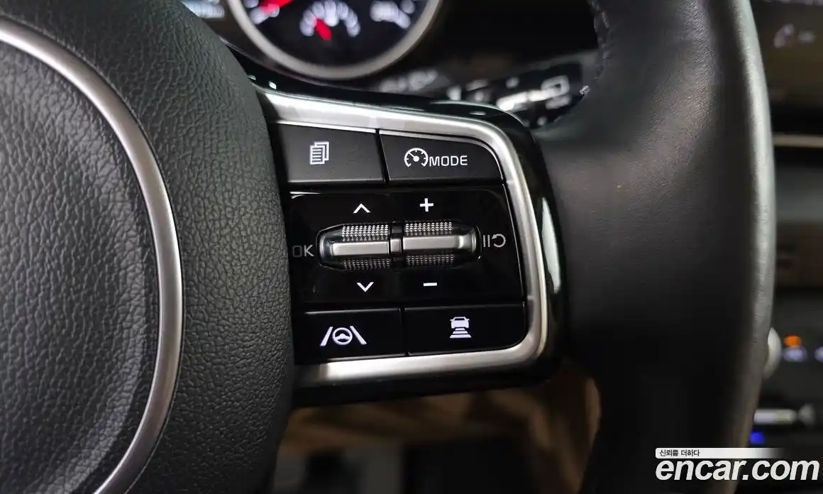 Kia Carnival 2021 2.2 автомат (гидро), фото 24