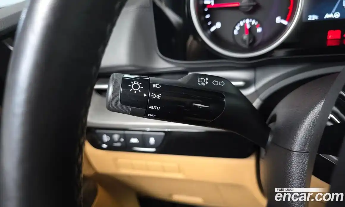 Kia Carnival 2021 2.2 автомат (гидро), фото 32