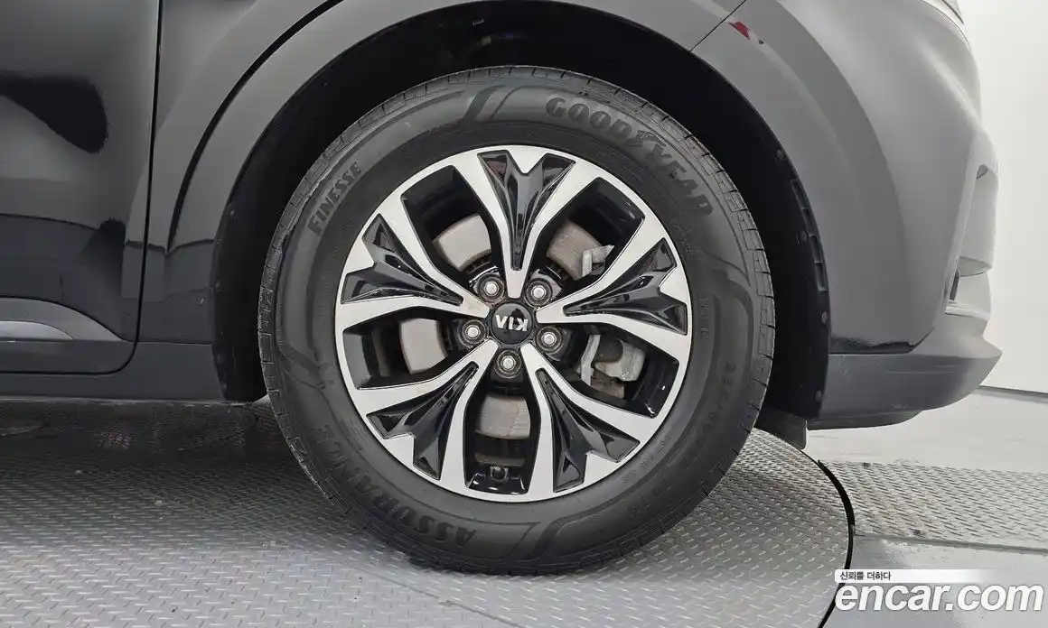 Kia Carnival 2021 2.2 автомат (гидро), фото 7