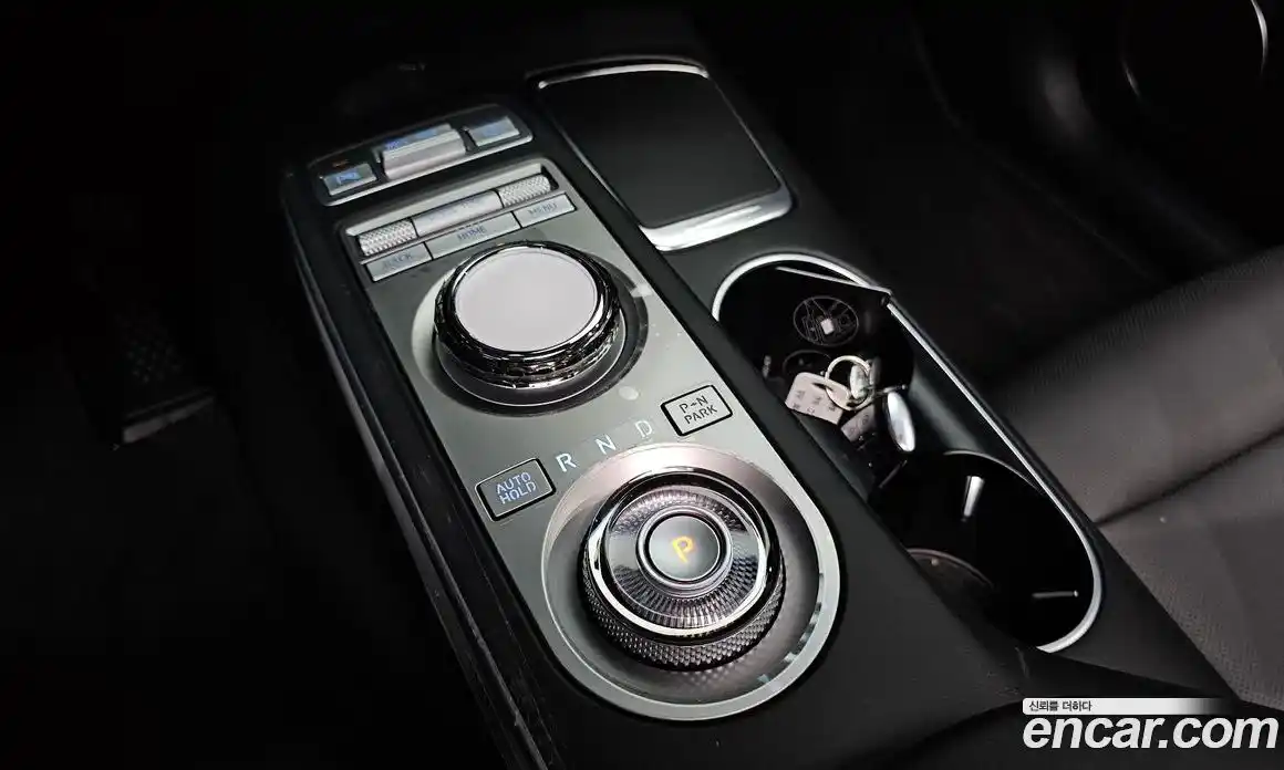 Genesis GV70 2023 2.5 автомат (гидро), фото 12