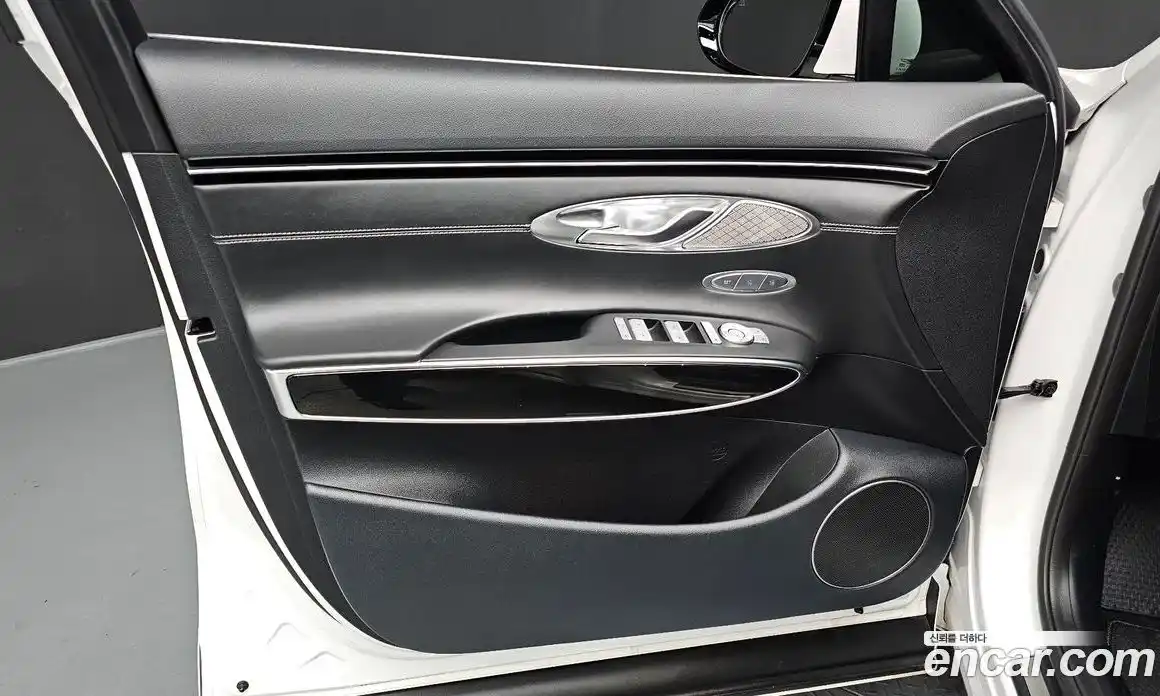 Genesis GV70 2023 2.5 автомат (гидро), фото 14