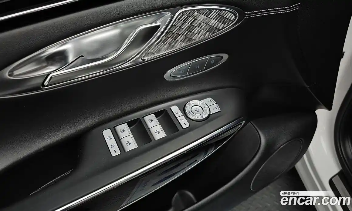 Genesis GV70 2023 2.5 автомат (гидро), фото 23