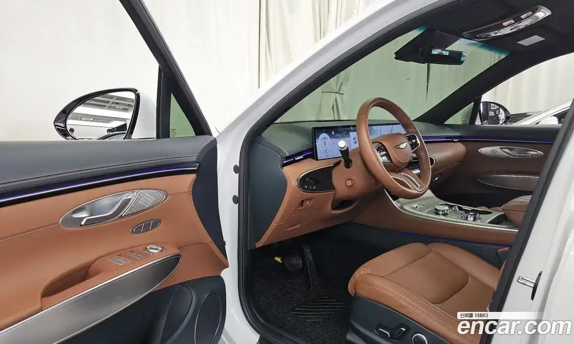 Genesis GV70 2025 2.5 автомат (гидро), фото 13