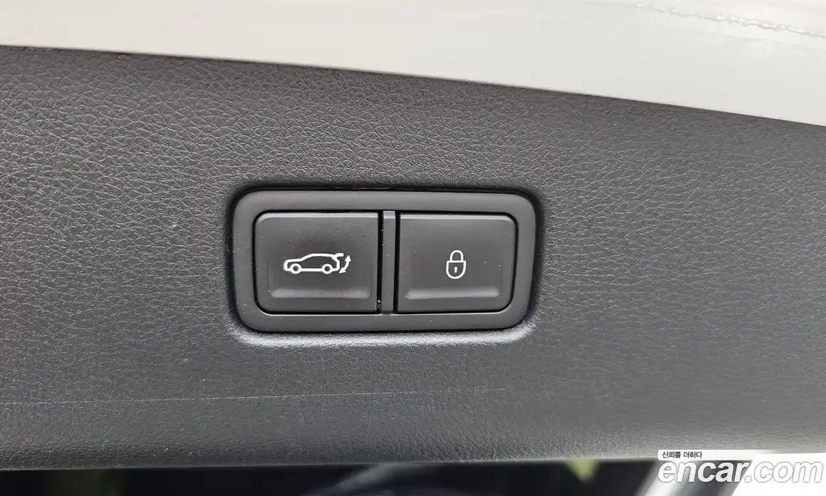 Genesis GV70 2025 2.5 автомат (гидро), фото 30