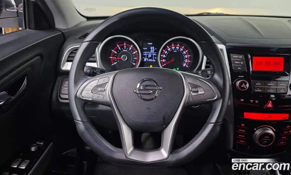 SsangYong TIBOLI 2015 1.6 автомат (гидро), фото 13