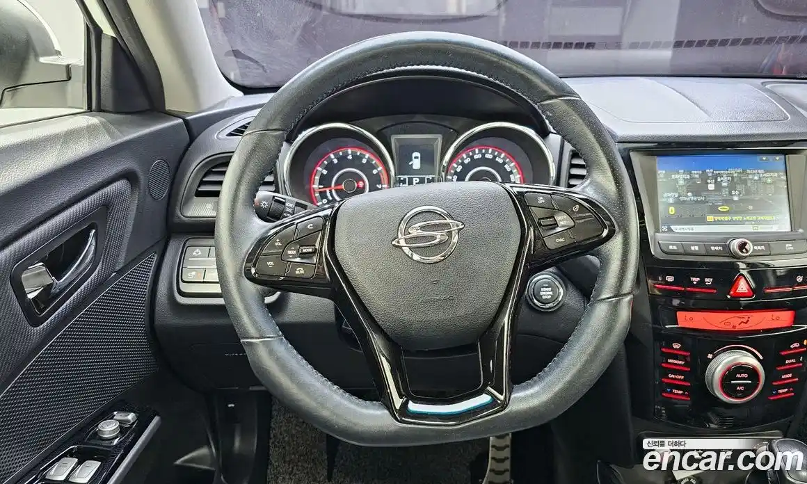 SsangYong TIBOLI 2017 1.6 автомат (гидро), фото 13
