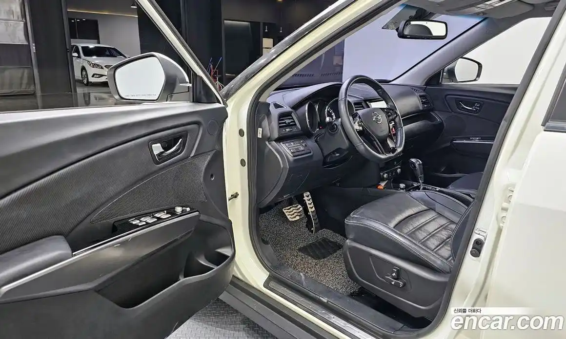 SsangYong TIBOLI 2017 1.6 автомат (гидро), фото 10