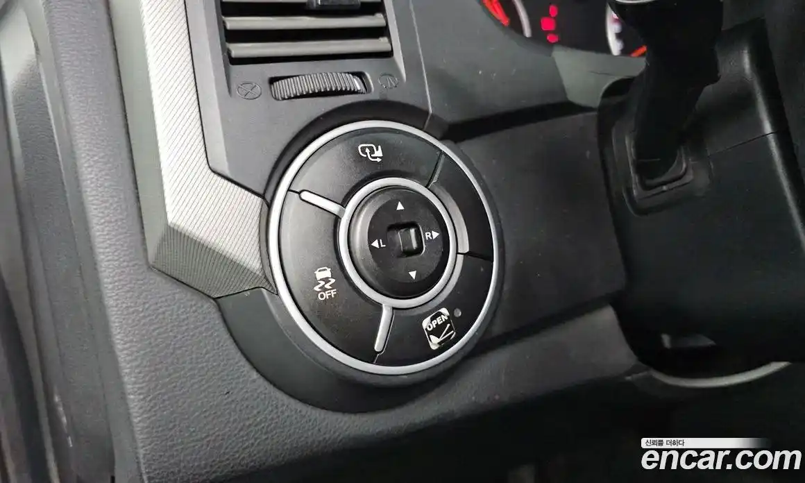 SsangYong Korando 2013 2.0 автомат (гидро), фото 22