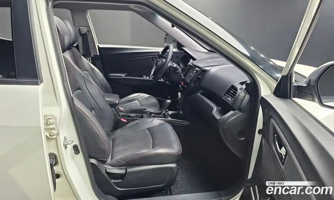 SsangYong TIBOLI 2016 1.6 автомат (гидро), фото 11