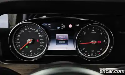 Mercedes-Benz E-Class 2020 1.9 автомат (гидро), миниатюра 11