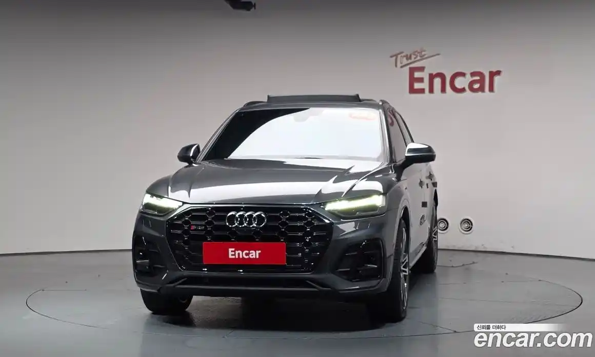 Audi SQ5 2022 3.0 автомат (гидро), фото 2