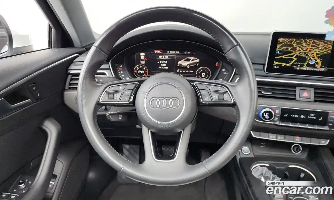 Audi A4 2018 2.0 автомат (гидро), фото 13