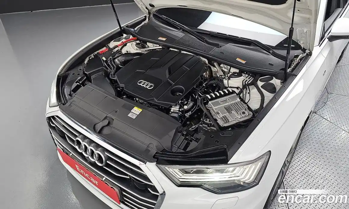 Audi A6 2022 3.0 автомат (гидро), фото 6