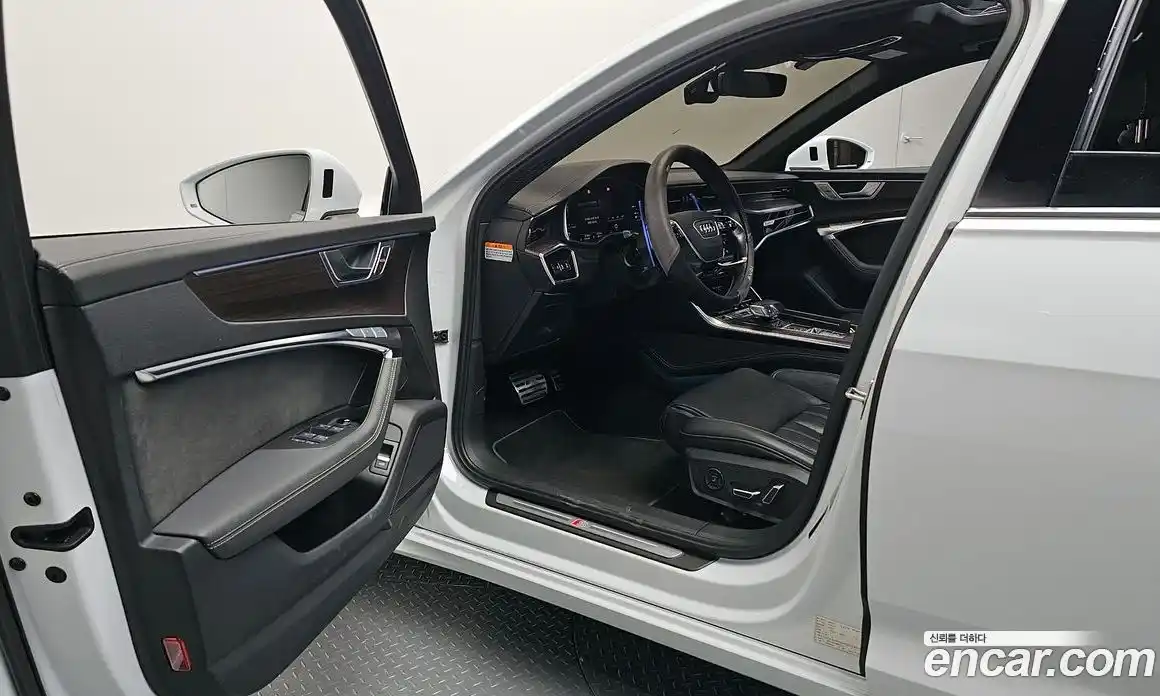 Audi A6 2022 3.0 автомат (гидро), фото 10