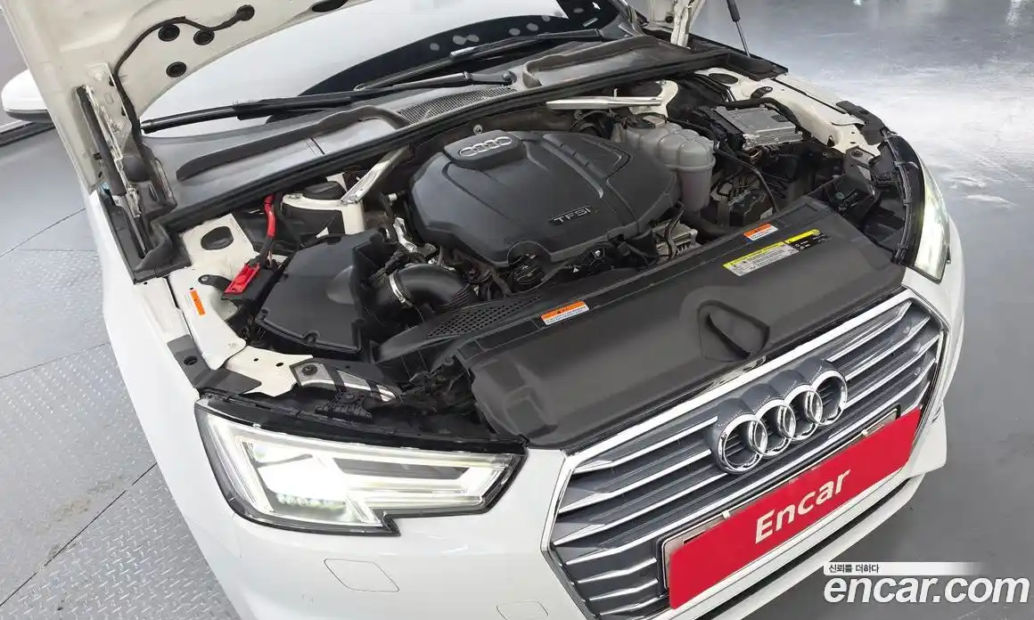 Audi A4 2019 2.0 автомат (гидро), фото 6