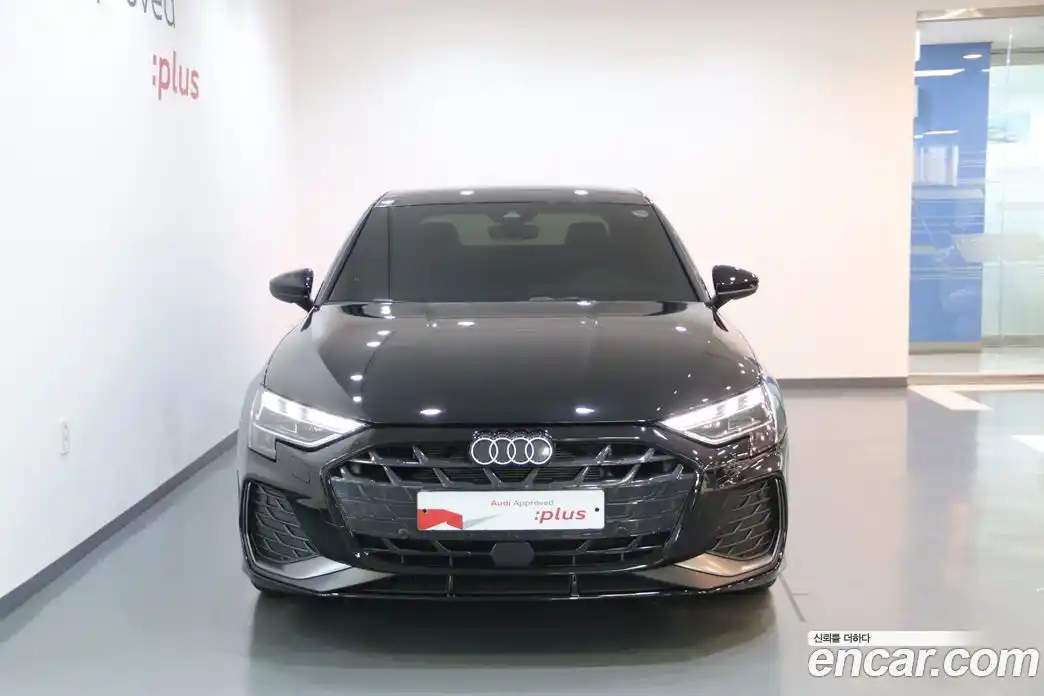 Audi A3 2025 2.0 автомат (гидро), фото 3