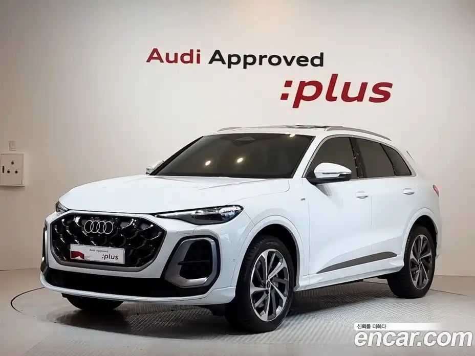 Audi Q5 2025 2.0 автомат (гидро), фото 1