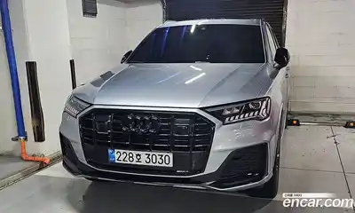 Audi Q7, 2023, 30 089 км