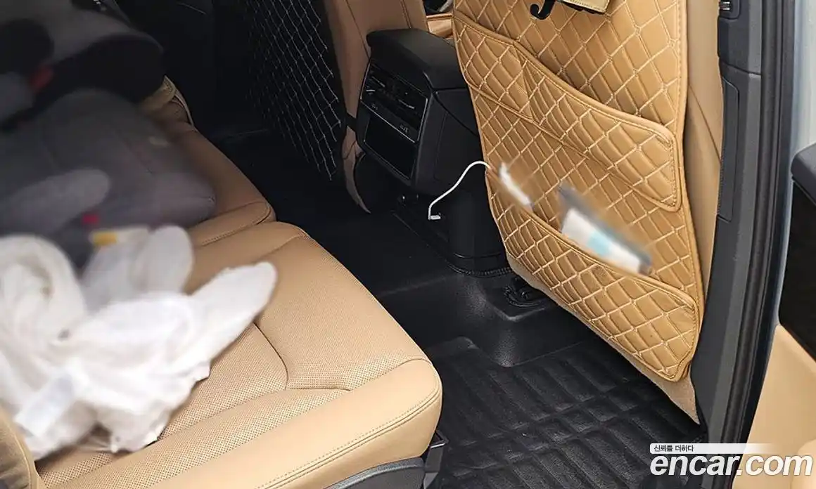 Audi Q7 2023 3.0 автомат (гидро), фото 15