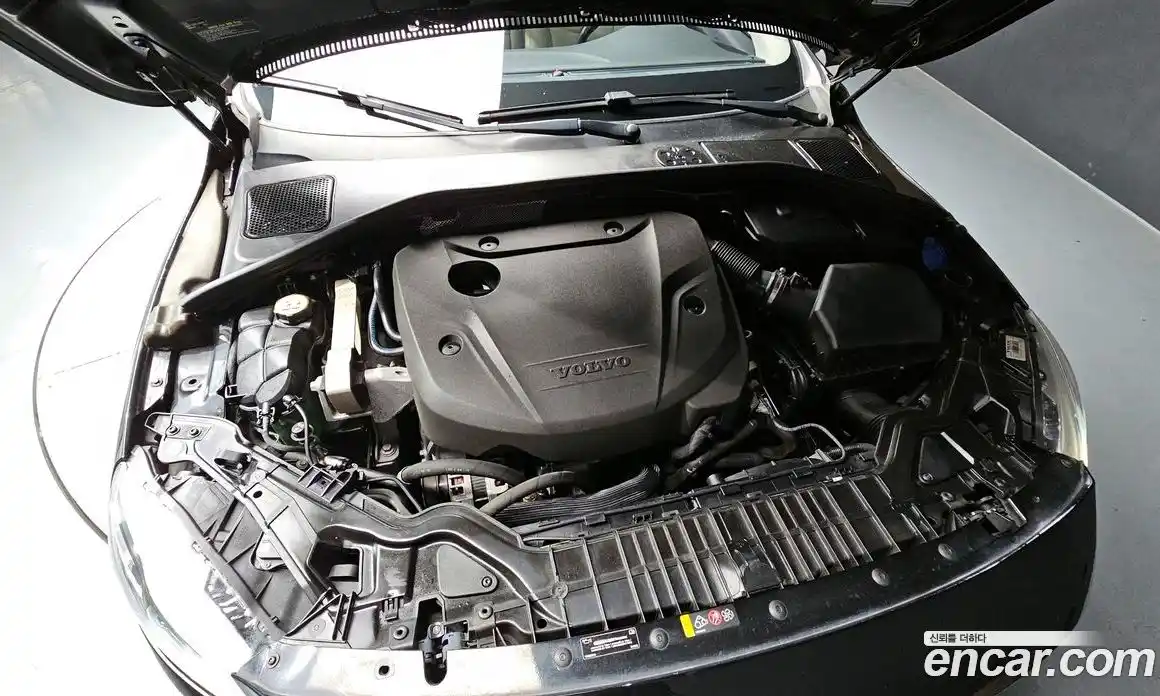 Volvo V60 2016 2.0 автомат (гидро), фото 5