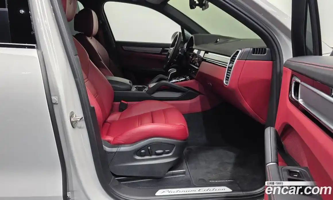 Porsche Cayenne 2023 3.0 автомат (гидро), фото 11