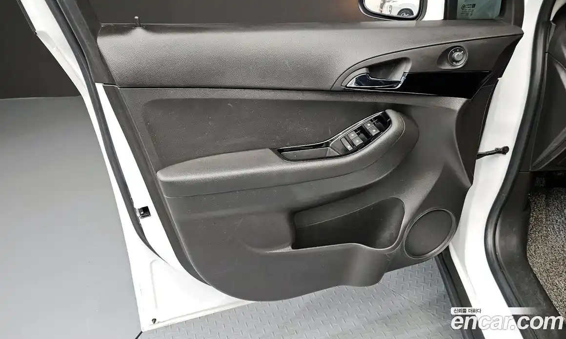 Chevrolet Orlando 2017 2.0 автомат (гидро), фото 14