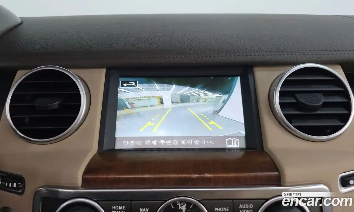 Land Rover Discovery 2016 3.0 автомат (гидро), фото 13