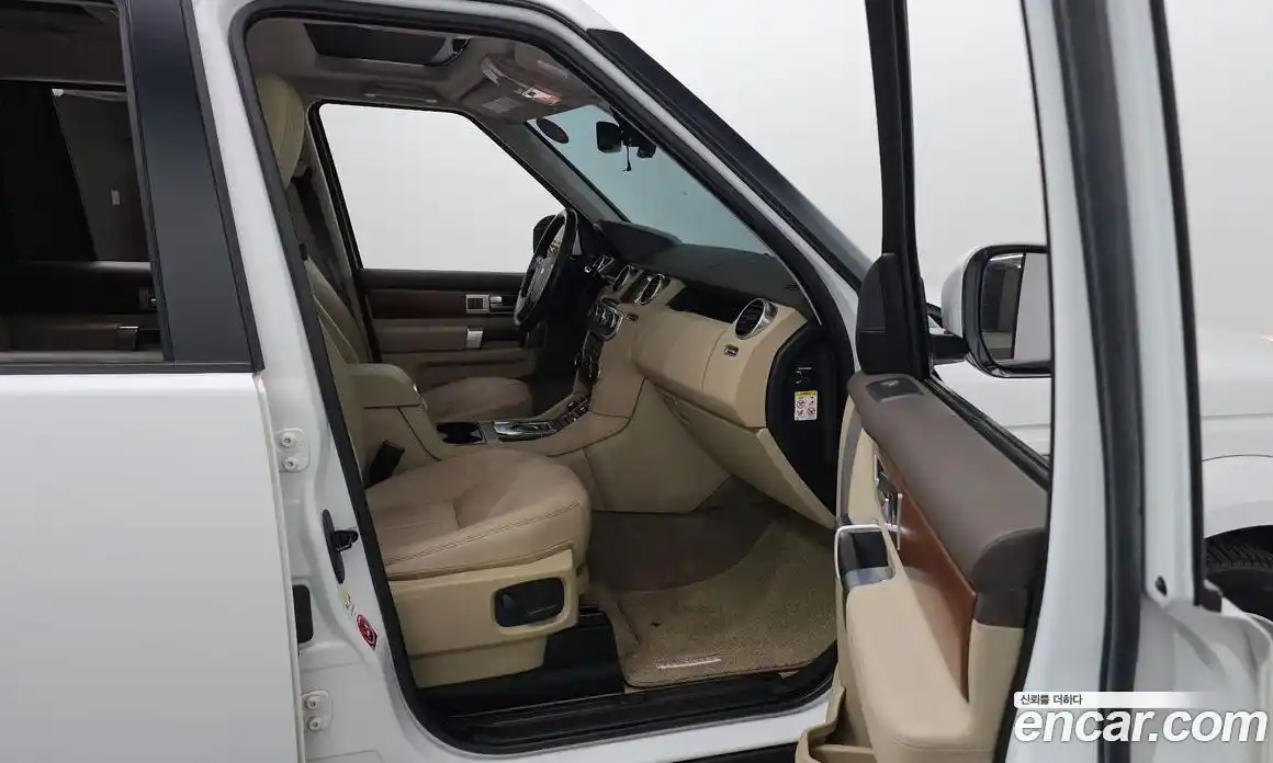 Land Rover Discovery 2016 3.0 автомат (гидро), фото 17