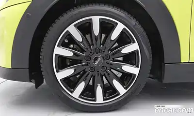 Mini Cooper 2023 2.0 автомат (гидро), миниатюра 5
