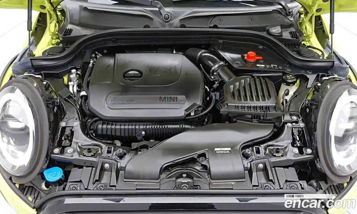 Mini Cooper 2023 2.0 автомат (гидро), фото 6