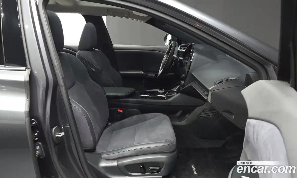 Lexus RZ 2023 0.1 гидро, фото 10