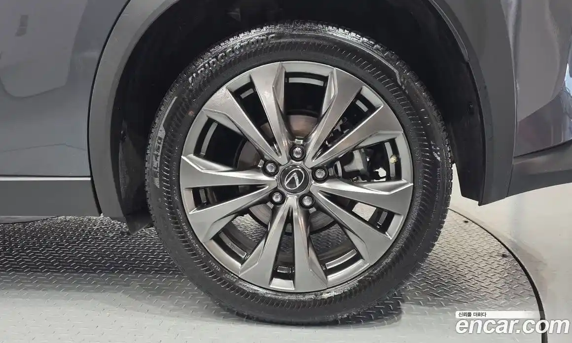 Lexus UX 2023 2.0 гидро, фото 7
